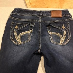 Ariya Jeans